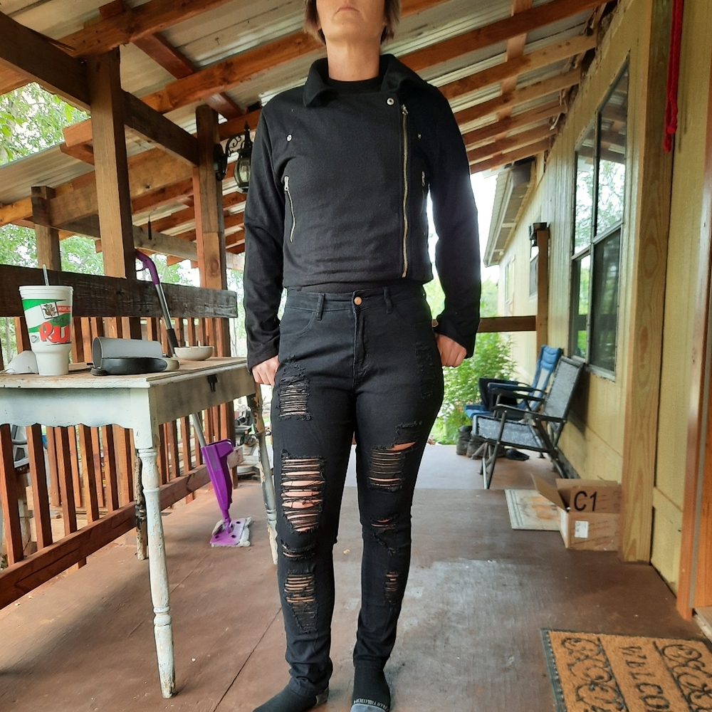 Whigh-waisted black  ripped skinny denim pant - Picture 12 of 16